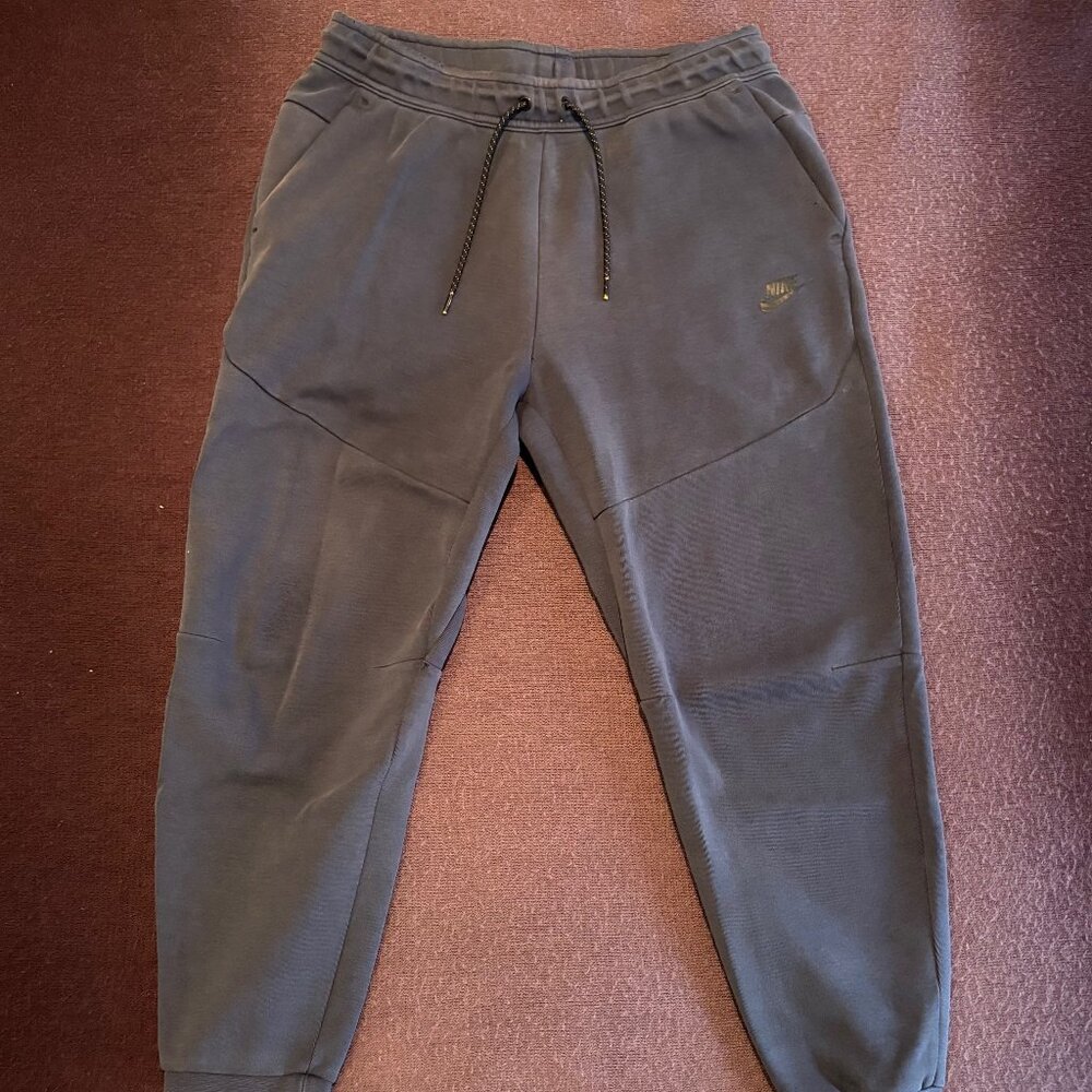 Nike Tech Fleece Jogger Pants | Navy Blue